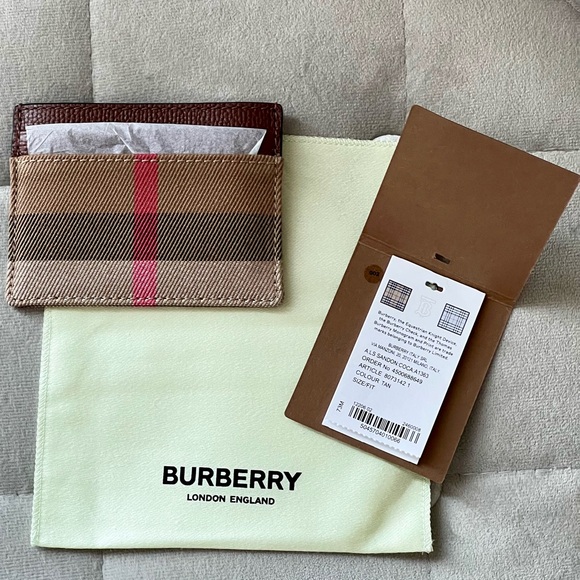 Burberry Check Card Case in Tan - Picture 9 of 9